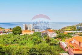 Land with 1840 m2 - Funchal - Amparo