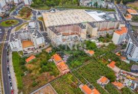 Land with 1840 m2 - Funchal - Amparo