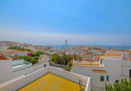Apartment with 2 Bedrooms, Garage and Sea View in Albufeira
