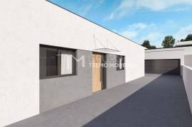 House 3 Bedrooms Ground Floor and Semi-Detached in Travanca