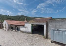 House in Oleiros