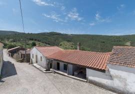 House in Oleiros