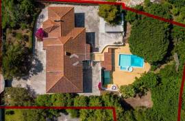 Prestigious Mansion of 600m2 in the center of Caldas da Rainha!
