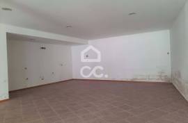 Commercial property Murça