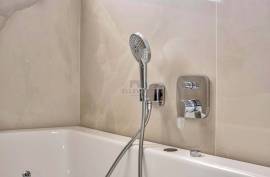 FOR SALE---NEW 3 BEDROOM VILLA LOCATED SÃO MARTINHO FUNCHAL SEA VIEW