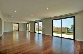 FOR SALE---NEW 3 BEDROOM VILLA LOCATED SÃO MARTINHO FUNCHAL SEA VIEW