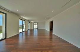 FOR SALE---NEW 3 BEDROOM VILLA LOCATED SÃO MARTINHO FUNCHAL SEA VIEW