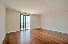 FOR SALE---NEW 3 BEDROOM VILLA LOCATED SÃO MARTINHO FUNCHAL SEA VIEW