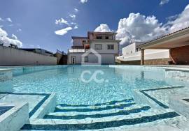 5 bedroom villa with pool, Nadadouro