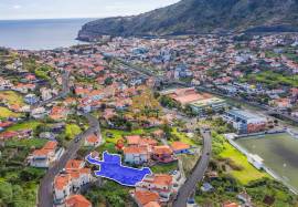 Land in Machico with 955 m²