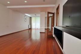 House 5 Bedrooms in Sta. Maria da Feira