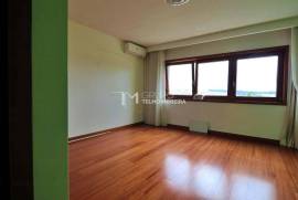 House 5 Bedrooms in Sta. Maria da Feira
