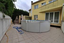 House 5 Bedrooms in Sta. Maria da Feira