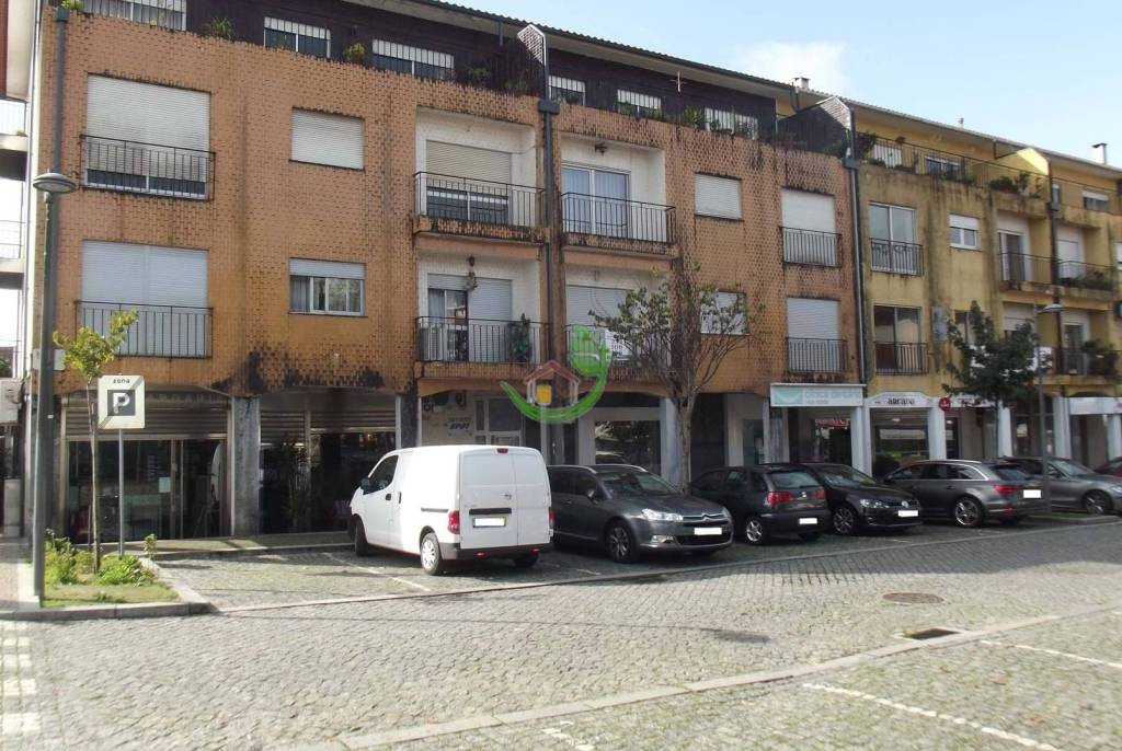 2 bedroom apartment, downtown Vila Verde