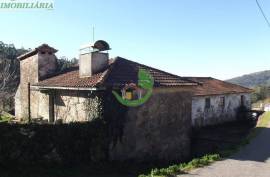 Small farm with Rustic Villa - Vila Verde, Godinhaços