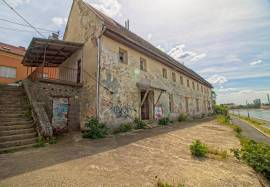 Building to Redevelop For Sale In Osijek