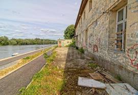 Building to Redevelop For Sale In Osijek