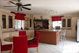 Pristine 6 Bedroom 4 with En-Suites; Home with Indoor Swimming Pool