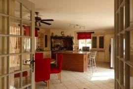 Pristine 6 Bedroom 4 with En-Suites; Home with Indoor Swimming Pool