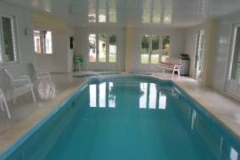 Pristine 6 Bedroom 4 with En-Suites; Home with Indoor Swimming Pool