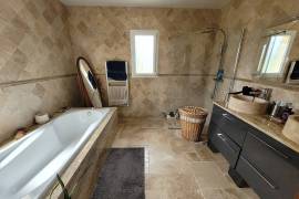 Superb Spacious Bastide-Style Villa with Pool