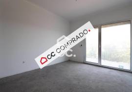 Duplex T3 apartment with terraces, balconies and garage in the center of Avelar.