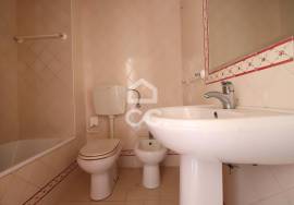 2 bedroom apartment with garage in the center of Avelar with 100% financing.
