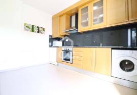 1 bedroom apartment with garage and balconies 5 minutes from the center of Coimbra.