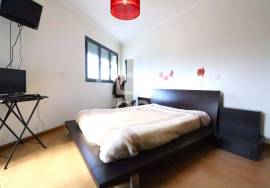 1 bedroom apartment with garage and balconies 5 minutes from the center of Coimbra.