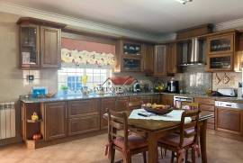 4 bedroom villa with land in Palmela 4 bedroom villa with land in Palmela