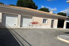 4 bedroom villa with land in Palmela 4 bedroom villa with land in Palmela