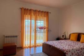 4 bedroom villa with land in Palmela 4 bedroom villa with land in Palmela