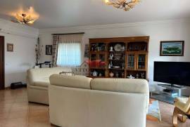 4 bedroom villa with land in Palmela 4 bedroom villa with land in Palmela