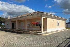 4 bedroom villa with land in Palmela 4 bedroom villa with land in Palmela