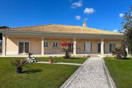 4 bedroom villa with land in Palmela 4 bedroom villa with land in Palmela