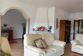 4 bedroom villa with land in Palmela 4 bedroom villa with land in Palmela