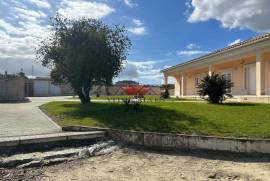 4 bedroom villa with land in Palmela 4 bedroom villa with land in Palmela