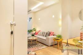 Sta Catarina - Lisbon - 1 suite apartment with south-facing garden - high-end renovation