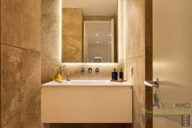 Sta Catarina - Lisbon - 1 suite apartment with south-facing garden - high-end renovation