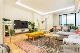 Sta Catarina - Lisbon - 1 suite apartment with south-facing garden - high-end renovation