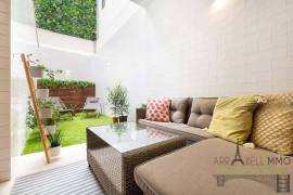 Sta Catarina - Lisbon - 1 suite apartment with south-facing garden - high-end renovation
