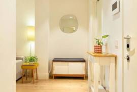 Sta Catarina - Lisbon - 1 suite apartment with south-facing garden - high-end renovation