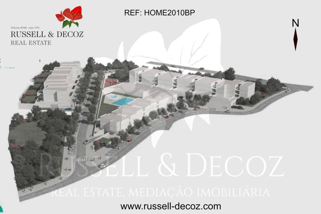 Land for construction with consent for 3 apartment blocks, pool, shop & office. Moncarapacho.