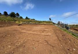 Land with 602 square meters located in Fajã da Ovelha with excellent sea views! Land with 602 square meters located in Fajã da Ovelha with excellent sea views!