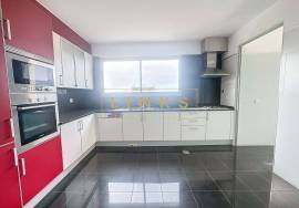 Beautiful 3-bedroom apartment in the Concórdia Building – Gated Community of Excellence