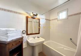 Serene Refuge in Ponta do Sol: Discover the Exclusive Charm of this Country House - A Unique Investment Opportunity