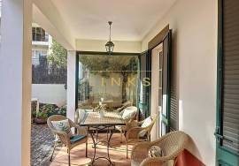 Serene Refuge in Ponta do Sol: Discover the Exclusive Charm of this Country House - A Unique Investment Opportunity