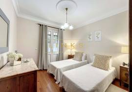 Serene Refuge in Ponta do Sol: Discover the Exclusive Charm of this Country House - A Unique Investment Opportunity