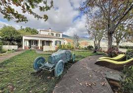 Serene Refuge in Ponta do Sol: Discover the Exclusive Charm of this Country House - A Unique Investment Opportunity