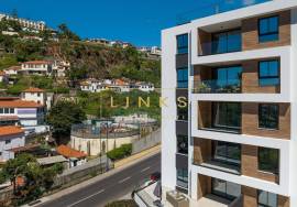 Spectacular 6 Bedroom Penthouse with Pool, Barbecue and Sea View